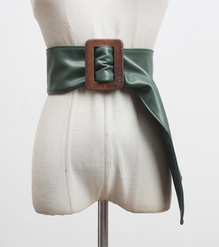 ウエストベルト レディース スクエア 木製バックル 幅広 太め PUレザー フェイクレザー ウエストマーク サッシュベルト 飾りベルト ワンピース ドレス コート アウター 普段使い 通勤 オフィス きれいめ カジュアル 緑 黒 ベージュ キャメル