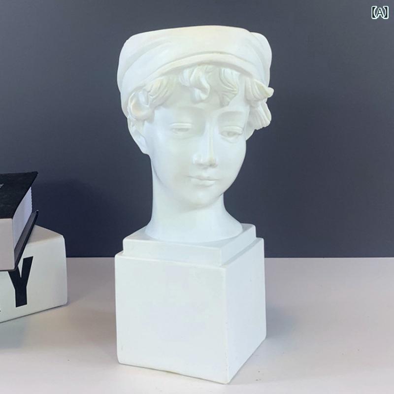 ["・素材: 合成樹脂、プラスチック","・カテゴリ: 花瓶","・カラー展開: 英国少女、大サイズダビデ、中サイズダビデ、小サイズダビデ","・適用シーン: 結婚式、誕生日、旅行記念、卒業、引っ越し、パーティー","・スタイル: モダンシンプル"]