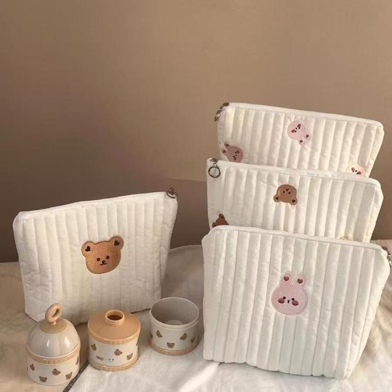 マザーズバッグ ママバッグ 大容量 多機能 刺繡 クマ ウサギ柄 ベビー用品 お出かけ ベビーカー 育児 収納 整理ポーチ 軽量 通気性 か..