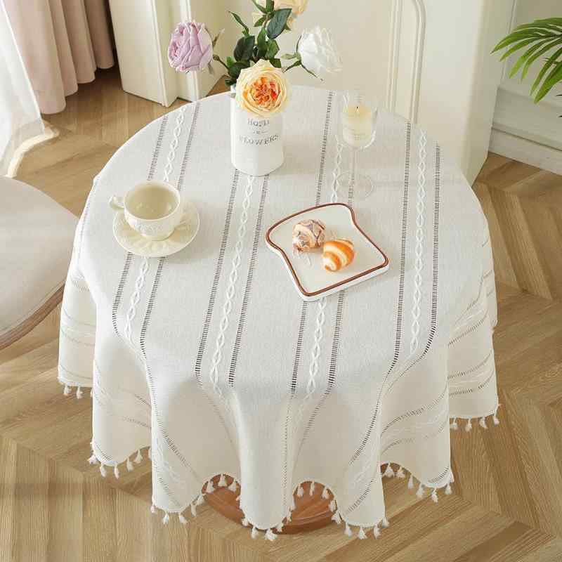 テーブルクロス 円形 丸型 レース編み 透かし模様 ダイニング リビング 高級感 上質 モダン ポリエステ..