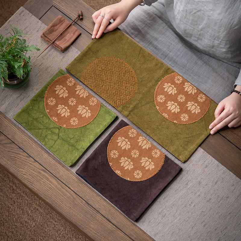 Table Runners - 茶席 絞り染め 刺繡 蓮の花 布製 新中式 和風 乾泡マット 茶巾 テーブルランナー テーブルセンター 急須置き ポットマット 功夫茶道 中国茶器 おもてなし
