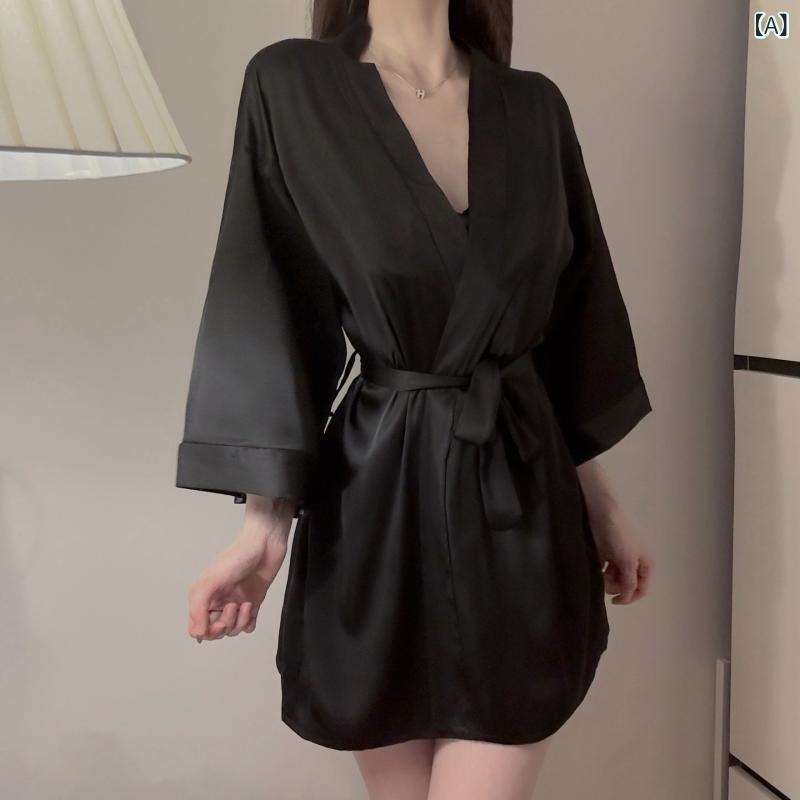 ・カテゴリ: コスチューム・スタイル: 制服風・主な素材: ポリエステル・カラー展開: ブラック、ホワイト、ワインレッド、ライトパープル、ブルー、ピンク・サイズ展開: フリーサイズ（推奨体重40kg-70kg）