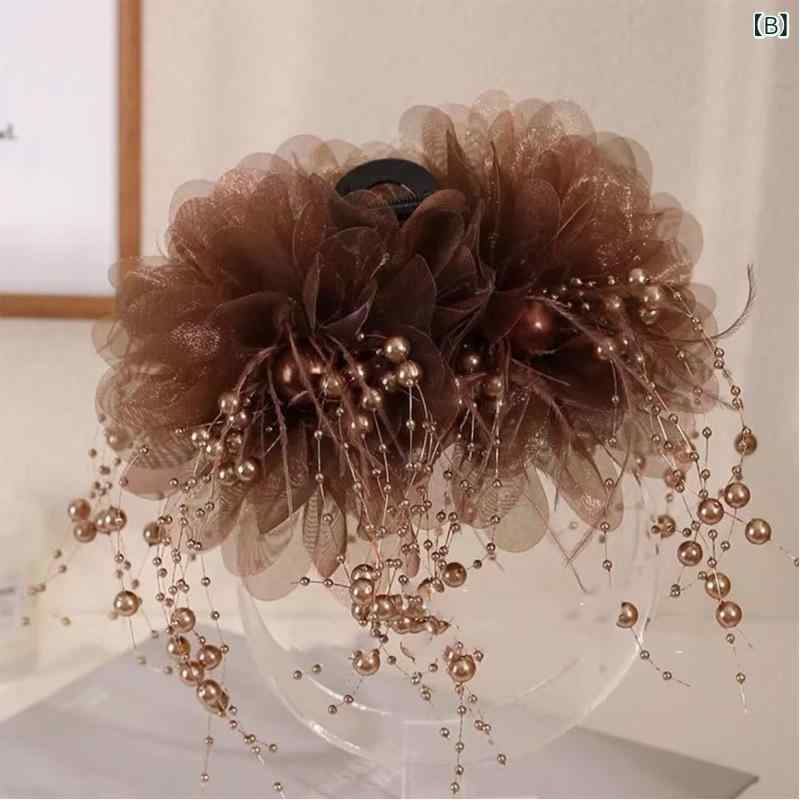 ヘアクリップ レディース 秋冬 ビーズ フリンジ 樹脂製 軽量 高級感 上品 華やか ...