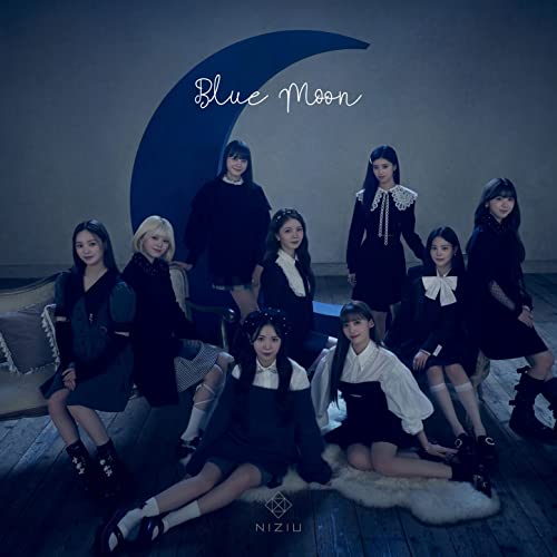 Blue Moon (初回生産限定盤B CD＋ブックレット) [ NiziU ]