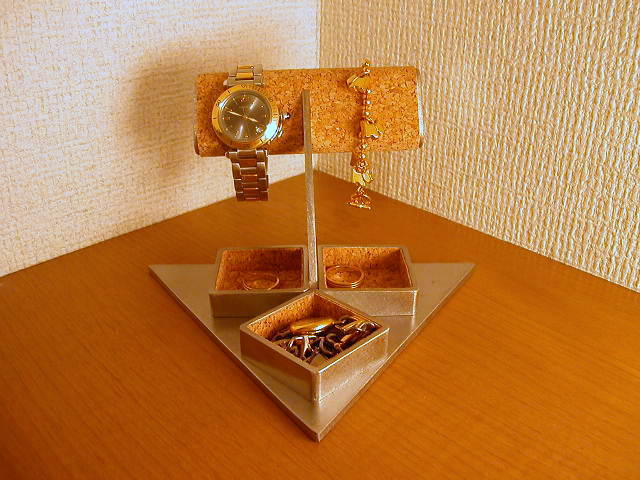 プレゼントに　腕時計スタンド　三つの角トレイ付き2本掛け腕時計ディスプレイスタ...