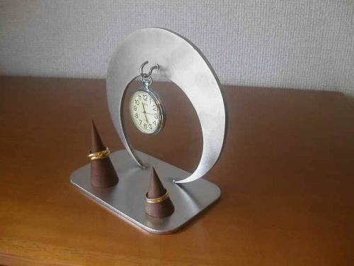 誕生日プレゼントに　懐中時計スタンド　保管　懐中時計ダブルリングスタンド★CK7