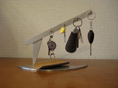 キースタンド　送料無料デザイン4本掛けキースタンド　AK23