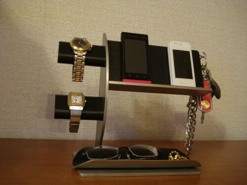 父の日に　腕時計スタンド　ブラック腕時計2本・キー・携帯電話スタンド 《タバコ、ライター、メガネなども置ける大きな小物トレイ付き》　RAK8422