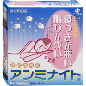 【指定第二類医薬品】使用上の注意してはいけないこと（守らないと現在の症状が悪化したり、副作用・事故が起こりやすくなる）1．次の人は服用しないこと（1）妊婦又は妊娠していると思われる人。（2）15才未満の小児。（3）日常的に不眠の人。（4）不眠症の診断を受けた人。2．本剤を服用している間は、次のいずれの医薬品も使用しないこと他の催眠鎮静薬、かぜ薬、解熱鎮痛薬、鎮咳去痰薬、抗ヒスタミン剤を含有する内服薬等（鼻炎用内服薬、乗物酔い薬、アレルギー用薬等）3．服用後、乗物又は機械類の運転操作をしないこと（眠気をもよおして事故を起こすことがある。また、本剤の服用により、翌日まで眠気が続いたり、だるさを感じる場合は、これらの症状が消えるまで、乗物又は機械類の運転操作をしないこと。）4．授乳中の人は本剤を服用しないか、本剤を服用する場合は授乳を避けること5．服用前後は飲酒しないこと6．寝つきが悪い時や眠りが浅い時のみの服用にとどめ、連用しないこと相談すること1．次の人は服用前に医師、薬剤師又は登録販売者に相談すること（1）医師の治療を受けている人。（2）高齢者。（高齢者では眠気が強くあらわれたり、また反対に神経が高ぶるなどの症状があらわれることがある。）（3）薬などによりアレルギー症状を起こしたことがある人。（4）次の症状のある人。排尿困難（5）次の診断を受けた人。緑内障、前立腺肥大2．服用後、次の症状があらわれた場合は副作用の可能性があるので、直ちに服用を中止し、この外箱を持って医師、薬剤師又は登録販売者に相談すること関係部位・・・症状皮膚・・・発疹・発赤、かゆみ消化器・・・胃痛、吐き気・嘔吐、食欲不振精神神経系・・・めまい、頭痛、起床時の頭重感、昼間の眠気、気分不快、神経過敏、一時的な意識障害（注意力の低下、ねぼけ様症状、判断力の低下、言動の異常等）循環器・・・動悸泌尿器・・・排尿困難その他・・・倦怠感3．服用後、次の症状があらわれることがあるので、このような症状の持続又は増強が見られた場合には、服用を中止し、この外箱を持って医師、薬剤師又は登録販売者に相談すること口のかわき、下痢4．2?3回服用しても症状がよくならない場合は服用を中止し、この外箱を持って医師、薬剤師又は登録販売者に相談することその他の使用上の注意翌日まで眠気が続いたり、だるさを感じることがある。成分・分量1日量（1瓶30mL）中成分・・・分量ジフェンヒドラミン塩酸塩・・・50mg添加物：エリスリトール、スクラロース、カラメル、安息香酸Na、クエン酸Na、香料、エタノール、バリニン、D-ソルビトール、pH調節剤2成分、その他1成分効能・効果一時的な不眠の次の症状の緩和：寝つきが悪い、眠りが浅い用法・用量寝つきが悪い時や眠りが浅い時、次の量を1日1回就寝前に服用する。年齢・・・1回量・・・1日服用回数成人（15才以上）・・・1瓶（30mL）・・・1回15才未満・・・服用しない用法・用量に関する注意（1）用法・用量を厳守すること。（2）1回1瓶（30mL）を超えて服用すると、神経が高ぶるなど不快な症状があらわれ、逆に眠れなくなることがある。（3）就寝前以外は服用しないこと。保管及び取扱い上の注意（1）直射日光の当たらない湿気の少ない涼しい所に保管すること。（2）小児の手のとどかない所に保管すること。（3）他の容器に入れかえないこと。（誤用の原因になったり品質が変わる。）（4）使用期限を過ぎた製品は服用しないこと。その他の記載事項寝つきが悪い眠りが浅い一時的な不眠によるこのような症状の緩和製品に関する問い合わせ先お客様相談室電話番号・・・03-3661-2080電話受付時間・・・9：00?17：50（土・日・祝日を除く）製造販売元住所等ゼリア新薬工業株式会社東京都中央区日本橋小舟町10‐11商品区分指定第2類医薬品広告文責：株式会社アカカベ電話：072-878-1339