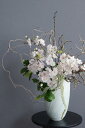 桜 × 陶芸作家 樋口邦春作 青白磁流文花入(造花)