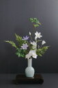 クレマチス × 陶芸作家 樋口邦春作 青白磁砧花入(造花)