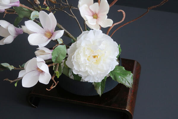 ホワイト芍薬 × ピンクマグノリア 和風スタイ...の紹介画像2