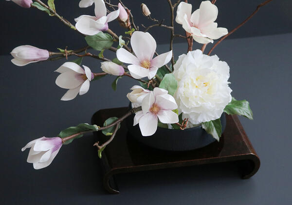 ホワイト芍薬 × ピンクマグノリア 和風スタイ...の紹介画像3