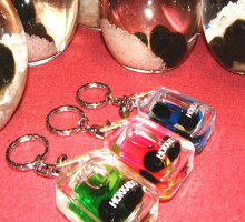 楽天市場 角 まりも キーホルダー 北海道 阿寒湖 毬藻 マリモ お土産 おみやげ 雑貨 小物 グッズ アイテム ギフト プレゼント プチ 阿寒湖 きりり 楽天市場 角 まりも キーホルダー 北海道 阿寒湖 毬藻 マリモ お土産 おみやげ 雑貨 小物 グッズ アイテム ギフト プレゼント プチ 阿寒湖 きりり