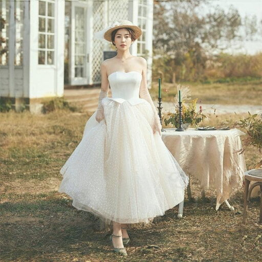 ウェディングドレス ミモレ丈 二次会 花嫁ドレス 結婚式 ドレス パーティードレス Aライン プリンセス おしゃれ 個性的 可愛い ナチュラル カジュアル レトロ クラシカル 大きいサイズ xl 2xl 切り替えデザイン 異素材MIX チューブ ウェディングドレス ミモレ丈 二次会 花嫁ドレス 結婚式 ドレス パーティードレス Aライン プリンセス おしゃれ 個性的 可愛い ナチュラル カジュアル レトロ クラシカル 大きいサイズ xl 2xl 切り替えデザイン 異素材MIX チューブ