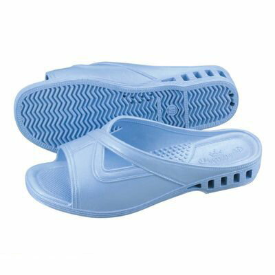 2686000 抗菌婦人用サンダル カナリア ライトブルー No．110 L 4548170162037