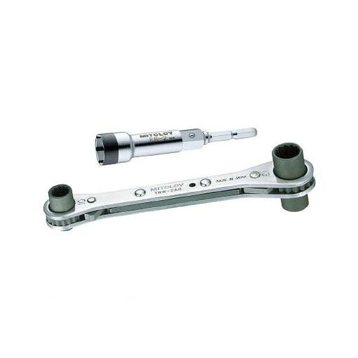 ●レースウェイ用ビットソケット（ER-2）とラックレンチ（TRW-2AR）のセット品、作業従事者に非常に便利な商品です。●レースウェイ用ビットソケットは超薄肉ソケットの炭素繊維を巻き付けた世界初のハイブリッドツールでレースウェイ等の17mmナットの締め・ゆるめ時に方向を気にせず装着可能です。（但し、レースウェイなどの形状に入らない場合もあります。）●ラックレンチは本体・ソケットともに熱処理を施してあり本締め可能です。●電設（室内）作業において使用頻度の高いサイズ（8・10・12・13及び17mm）です。●電設（室内）ルート向け。●ダクトクリップ・ケーブルラック・レースウェイ用に最適。●質量(g):290●ER-2本体：クロムモリブデン鋼　炭素繊維、本体表面処理：クロムメッキ ●TRW-2AR本体：ステンレス●セット内容:レースウェイ用ビットソケット1本・ラックレンチ1本●ER-2はレースウェイ用です。用途以外に使用しないでください。●浅掛は絶対にしないでください。ソケット先端が広がり、炭素繊維が切れる場合があります。●炭素繊維が切れた場合は新しい工具に交換してください。●80℃以下の温度条件下で使用してください。●保証トルクは47N・mです。同トルク以下で使用してください。●TRW-2ARは柄にパイプなどを差し込み柄を長くして使用しないでください。また、用途以外には使用しないでください。　
