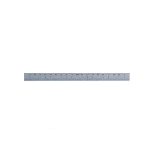 シンワ測定0120-666-899【商品説明】【特長】■工作機械・工業用機械用の、測りやすく正確なマシンスケールは、機械の付加価値を高めます。■目盛はエッチングで刻み、黒クロムメッキなので取れません。■品質はJIS規格と同じです。【用途】■機械への取り付けなど【仕様】■全長(mm):200■幅(mm):15■厚み(mm):0.5■目盛:1mmピッチ【材質／仕上】■ステンレス(SUS420J6)【注意】■用途以外には使用しないで下さい。　