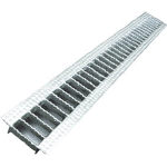 奥岡製作所メーカーお問い合わせ：0594-74-2286【仕様】●溝幅(mm):240●内幅×外幅×長さ×高さ(mm):230×300×995×25●ピッチ(mm):33●エンドアングル(mm):L‐5×40×40●適用荷重側溝:T‐2【質量】10.6kg【特徴】●メインバーのみノンスリップ加工を施しています。エンドアングル部分はプレーンタイプです。●特別な工事がいらず、置くだけで設置ができます。●特注品にも対応できます。【材質仕上】●SS400(亜鉛鍍金仕上)【用途】●U字溝等の排水溝用溝フタ【生産国】日本