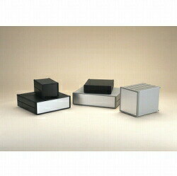 タカチ電機工業メーカーお問い合わせ：048-222-5430【仕様】●高さ：177mm●幅：210mm●奥行：160mm●側板（上下カバー）●色：ブラック●パネル（フロントパネル）色：ブラック