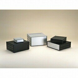 タカチ電機工業メーカーお問い合わせ：048-222-5430【仕様】●高さ：177mm●幅：160mm●奥行：280mm●側板（上下カバー）●色：ブラック●パネル（フロントパネル）色：シルバー