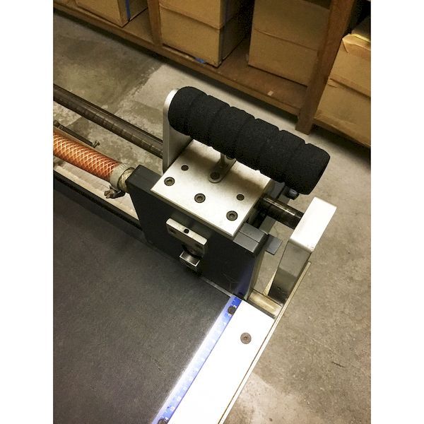 (LINEクーポン有)株 光 光 SGB620 スポンジカバー内径19×1000mm 432-4706 HIKARI