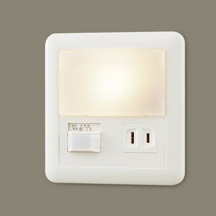 LGBC70068 パナソニック フットライト コンセント付 明るさセンサ付 小丸電球5W相当 電球色