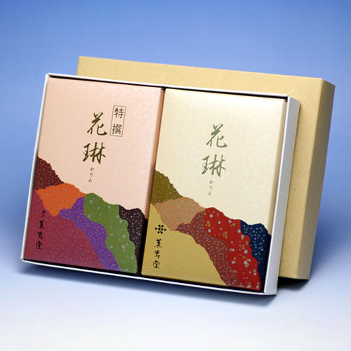 線香 贈答用 花琳 と 特撰花琳 大バラ 2個 セット 薫寿堂 お線香 かりん 日本製 お供え物 御供 ギフト ご進物 進物 白檀 香木 アロマ 香 お香 仏壇...