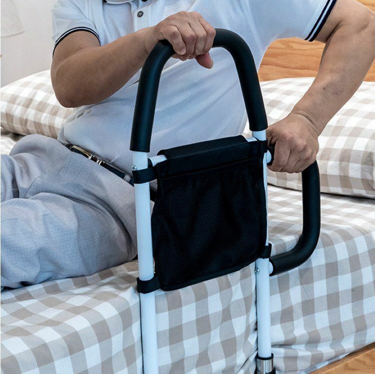 【送料無料】手すり てすり ベッド用手すり ベッド用品 介護 補助グッズ ベッドガード 介助 歩行 移動 サポート 軽量 立ち上がり つかまり立ち スタンド 膝 腰 負担軽減 寝室 ベッド 介護用品 リハビリ 介護グッズ 転倒防止 高齢者 シニア 耐荷重150kg 安心設計