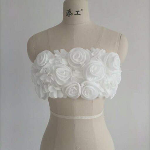 美品!オフホワイト 色直し パーティードレス 花モチーフ 編み上げ 花嫁 拳式