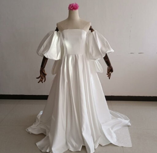上品! ウェディングドレス ホワイト 華やかなトレーン花嫁/結婚式/披露宴 上品! ウェディングドレス ホワイト 華やかなトレーン花嫁/結婚式/披露宴