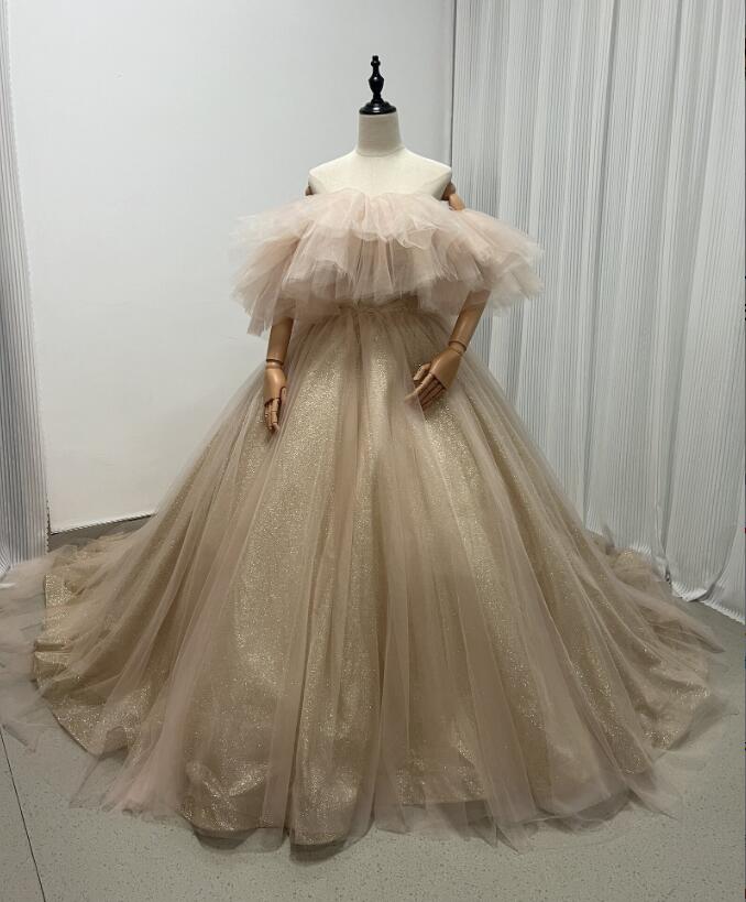 人気上昇！カラードレス 薄シャンパンの色 オフショルダー キラキラグリッターチュール 結婚式