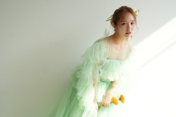 実例写真！カラードレス ロングスリーブ プリーツドレス グリーン トレーン プリンセスライン 演奏会/音楽会 前撮り