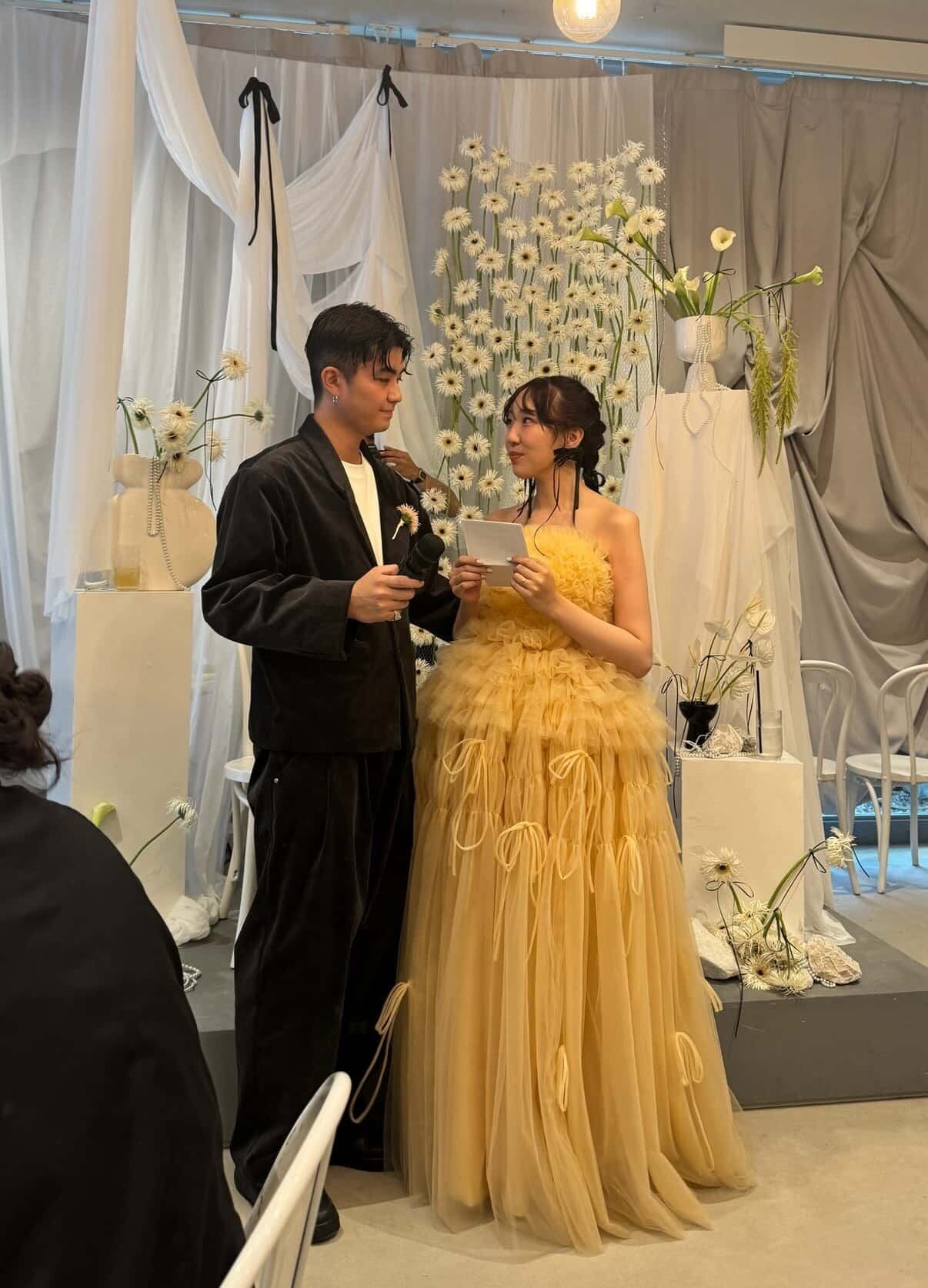 Rakuten - 実例写真！カラードレス ベアトップ 編み上げ クリーム 床付く プリンセスライン 前撮り 結婚式