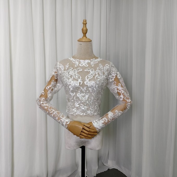 ボレロ ロングスリーブ ファスナー 魅惑の花レース くるみボタン オフホワイト 花嫁/ウェディングドレス