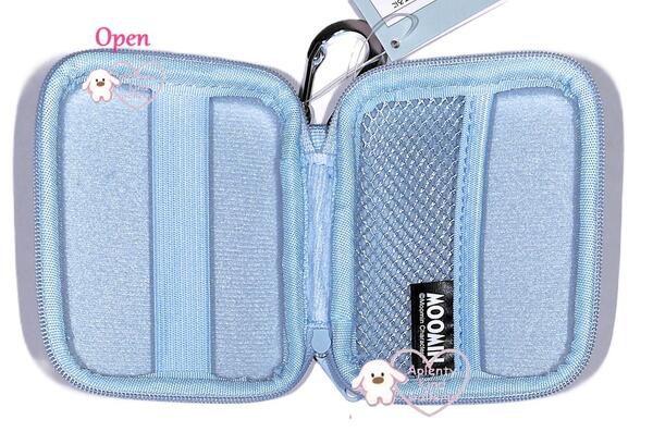 【 MOOMIN グッズ 】 ムーミン ハードカバー ガジェットポーチ S2331837 ニョロニョロ B柄 内 メッシュポケット バンド付き ハードカバーケース ミニケース 小物 PC部品 ミュージック イヤフォン USBなど 収納 便利 カラビナ付き リトルミイ【3cmメール便不可】 akgshop-10031833 Aplenty Kind Galleria サンプル画像2