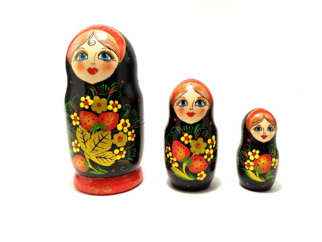 マトリョーシカ 3個組 13cm いちご ホフロマ柄 BLACK [ロシア製]