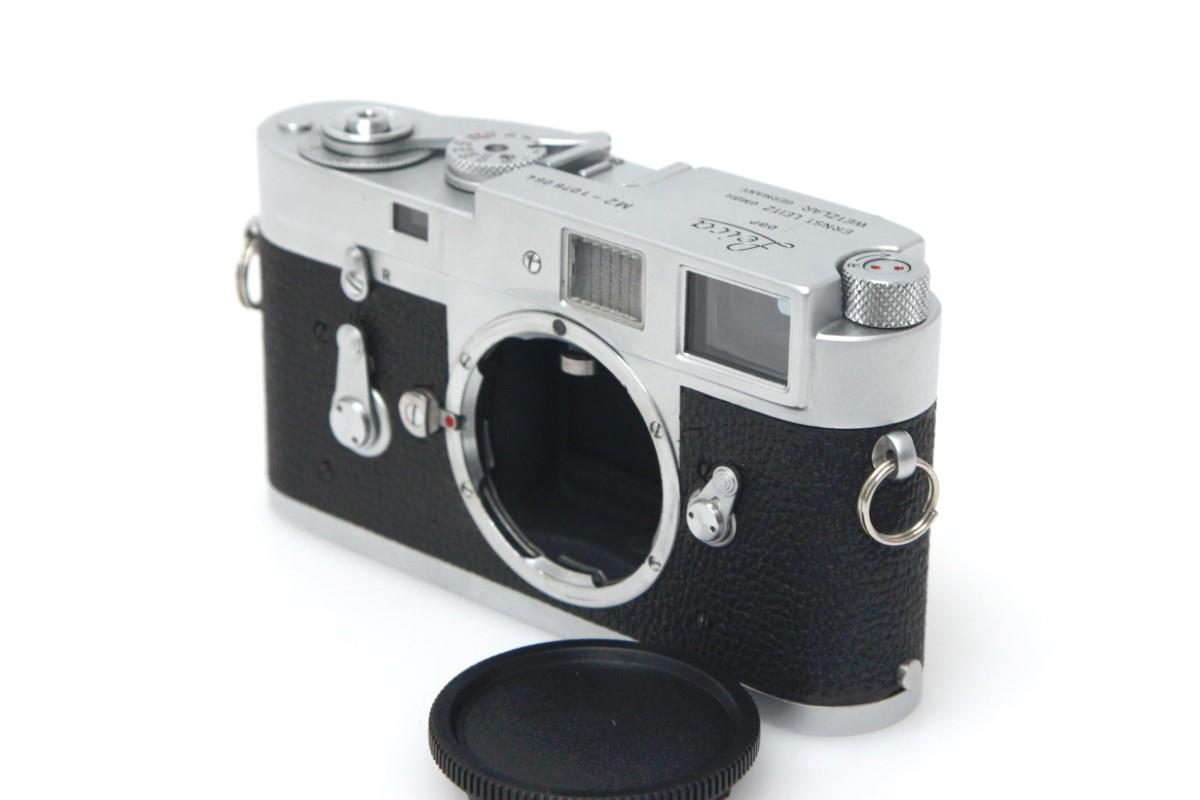 ■商品名 ライカ Leica M2 シルバー 後期 (セルフタイマー付き) ■状態 美品 フォトメンテナンスヤスダにてOH済み商品です。 ■シリアル 1076064 ■付属品 ボディキャップ オーバーホール証書 ■動作 フィルム巻き上げ：問...