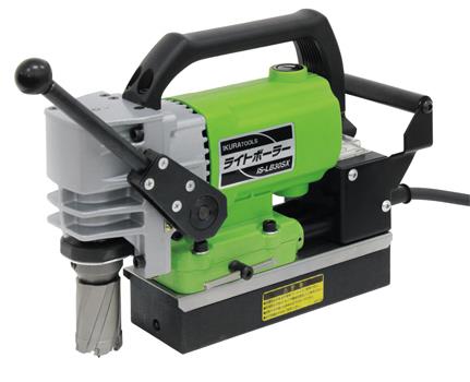 ■商品仕様 対応電圧：単相100V 穴あけ能力：穴あけ 最大：φ30mm/最小：φ11.5mm、板厚 最大：t35mm/最小：t6mm 主軸回転数：790min-1 幅x高さx奥行き：121x223x297 mm 重量：8.9 kg