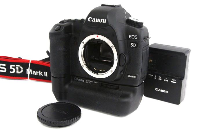 【中古】【美品】キヤノン EOS 5D Mark II ボディ バッテリーグリップ付 シャッター回数 約10200回以下 γA3922-3U5B