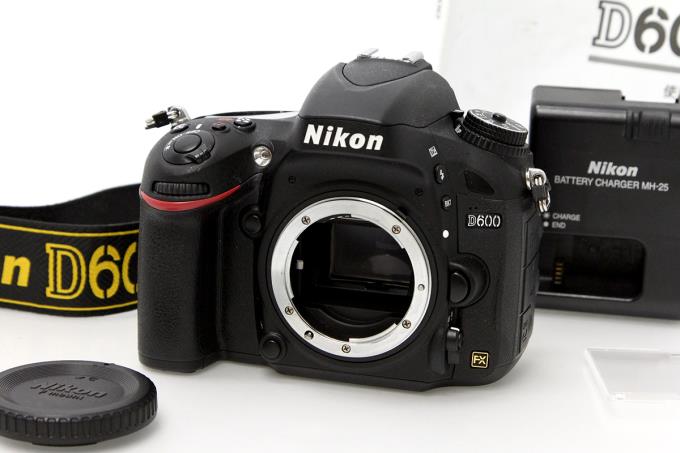 【中古】【美品】 ニコン デジタル一眼レフカメラ D600 ボディ シャッター回数128000回以下 K2601-2E1