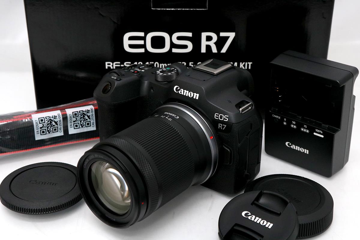 【中古】【極美品】キヤノン EOS R7 レンズキット CA01-M3570-3X2 Canon EOS Rシステム APS-C ミラーレスカメラ 中古