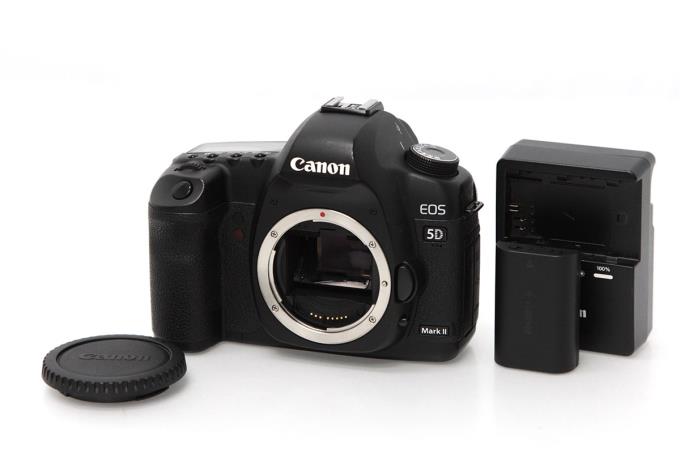 【中古】【美品】 キヤノン デジタル一眼レフカメラ EOS 5D Mark II ボディ シャッター回数 86300回以下 S1036-2E1