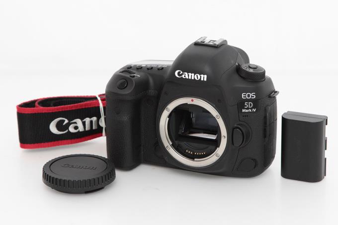 【中古】【極美品】 キヤノン デジタル一眼レフカメラ EOS 5D Mark IV ボディ S1117-2C3