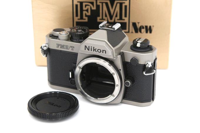 【中古】【極美品】 ニコン フィルム一眼レフカメラ New FM2 T ボディ γA1035-2C4