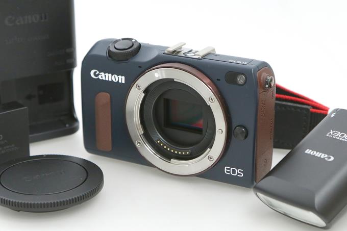 【中古】【極美品】 キヤノン ミラーレスカメラ EOS M2 ボディ ベイブルー γN435-2C3