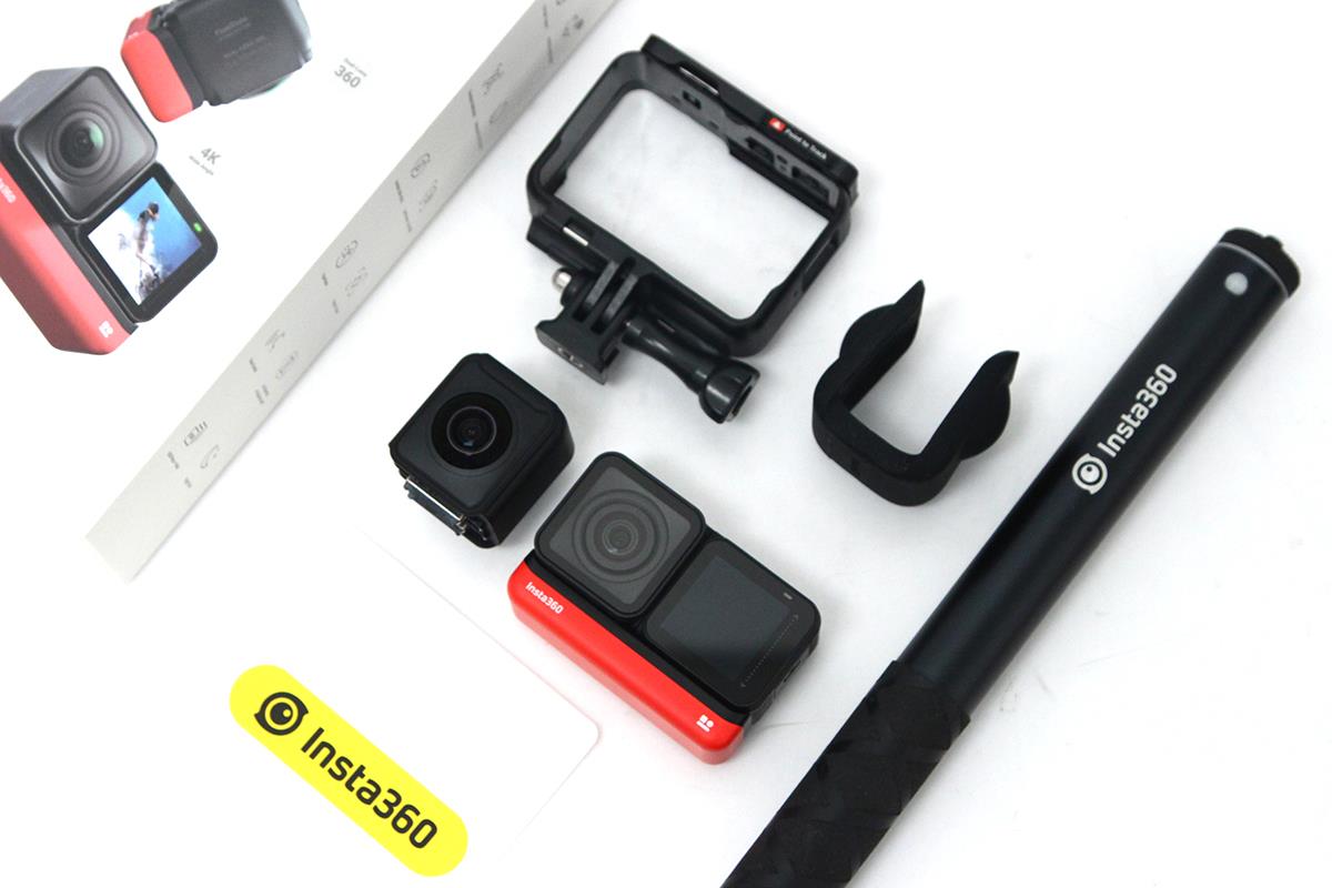 【中古】【美品】Insta360 Insta360 ONE R ツイン版 CA01-M1651-2F3 ビデオ カメラ 動画 撮影 インスタ 360度