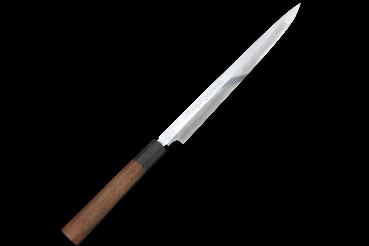 【中古】【訳有品】一刀斎虎徹 柳刃包丁 霞 八寸半 金鍛造 朴柄 KN02-A10994-2L1A-ψ 刺身包丁 正夫 魚 ..