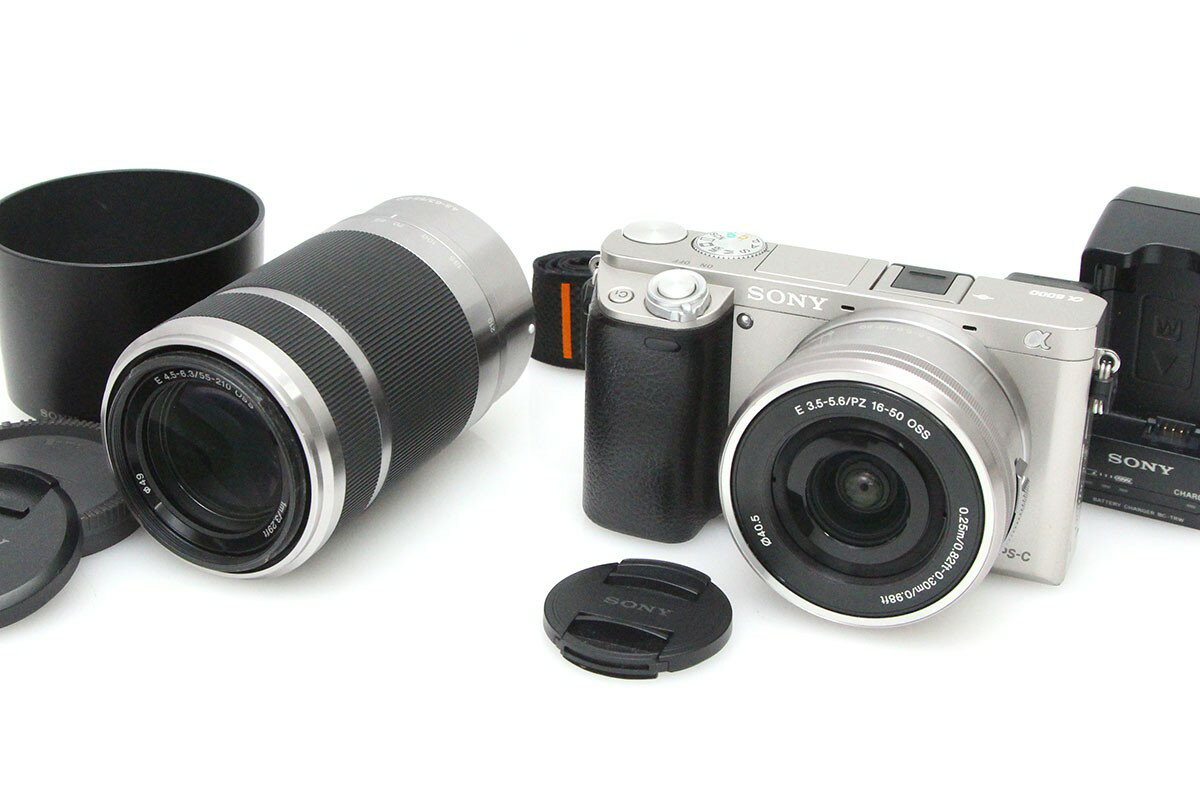 【中古】【並品】ソニー α6000 ILCE-6000Y ダブルズームレンズキット [シルバー]（センサー清掃済み） CA01-P445-3V1C SONY ソニー α Eマウント ミラーレス APS-C