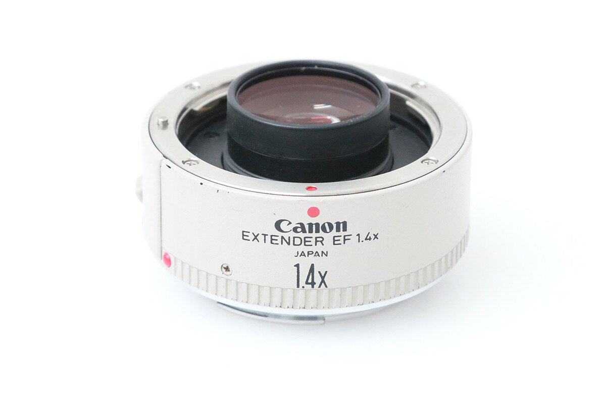 ■商品名 キヤノン EXTENDER EF1.4x ■状態 お買い得品 スレ・キズがあります。 使用感が高い状態です。 ケースが欠品しています。 現状確認できる症状を記載しております。記載以外の症状が発生する場合がございます。 ■付属品 商品写真に写っているものが全てです。 商品写真よりご確認ください。 ■コメント 当商品は お買い得品 です。 お買い得品は状態や動作の一部に問題がありますが、基本的な使用は可能な状態の商品です。 現状確認できる症状を記載しております。記載以外の症状が発生する場合がございます。 お客様の使用用途に適さない状態である可能性があるため、商品説明をよくご確認の上ご検討ください。 ご不明点がある場合は、ご説明いたしますのでお問い合わせください。